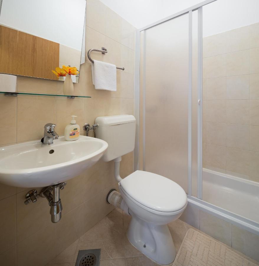 Apartments Anita Водице Экстерьер фото