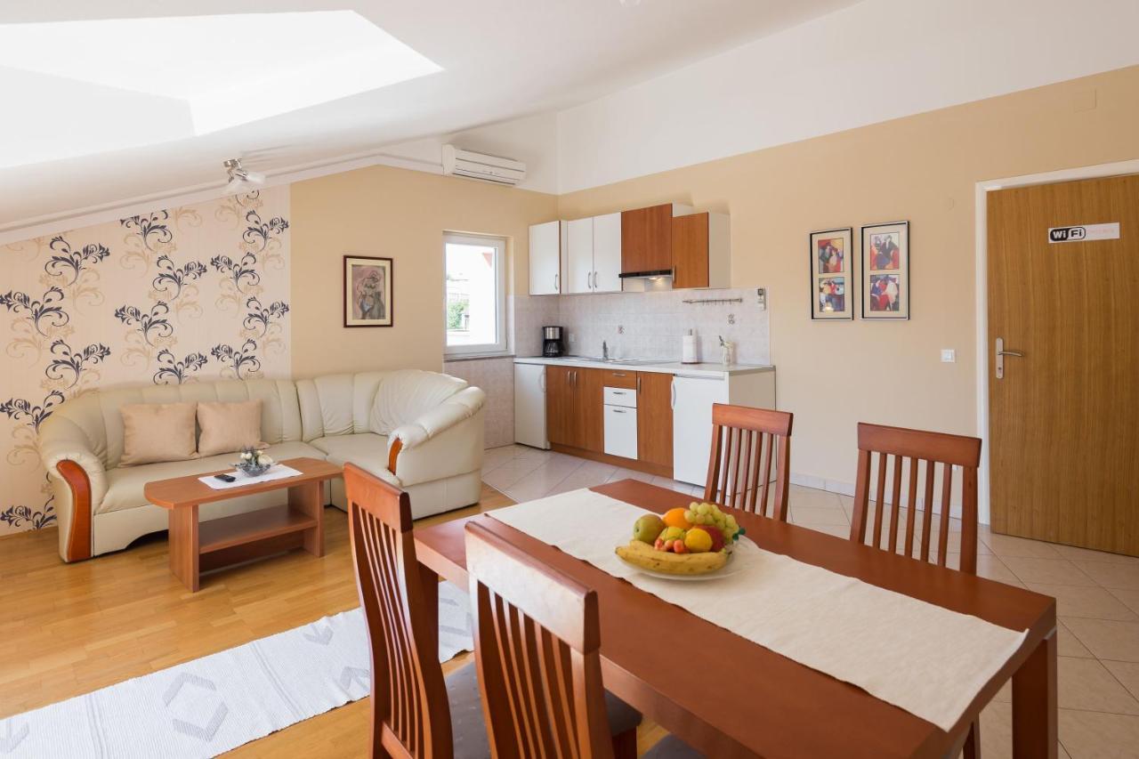 Apartments Anita Водице Экстерьер фото